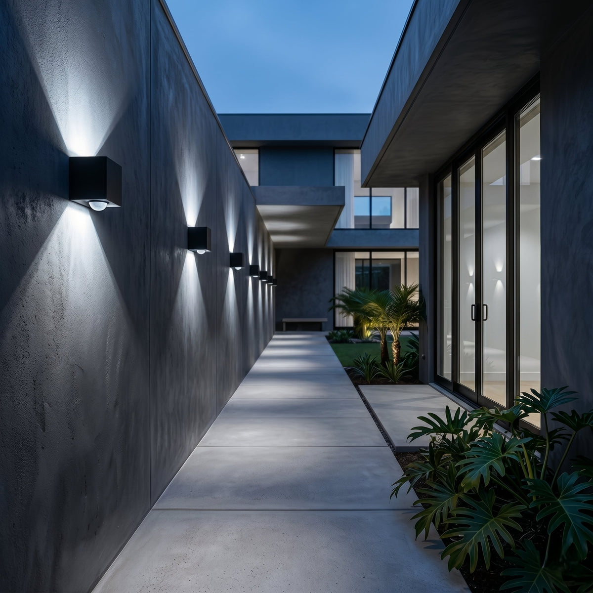 Motion Sensor Up Down Outdoor Wall Light IP65 LED
